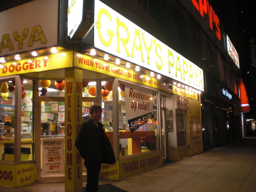 Gray's Papaya storefront