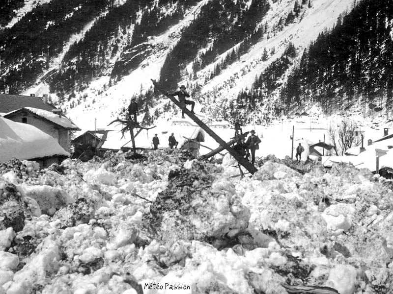 avalanche aux Chosalets dans la vallée de Chamonix fin mars 1914