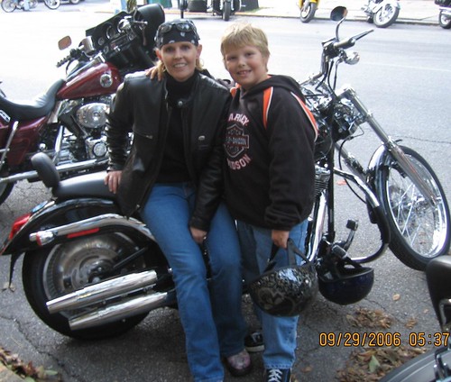 jed mommy and mommy's bike  9-29-06
