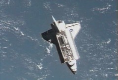 sts117_dock_1e1