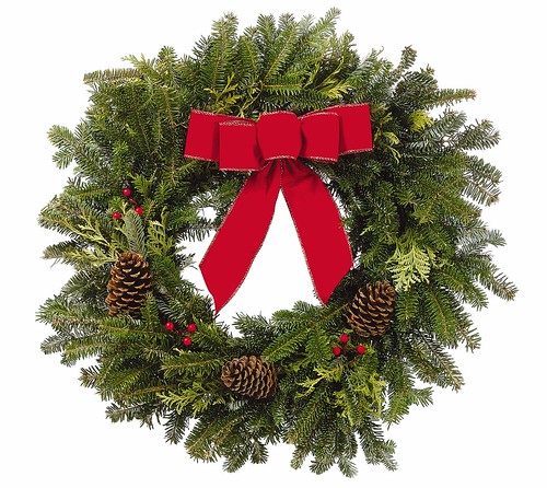 PC Outdoor Holiday Wreath