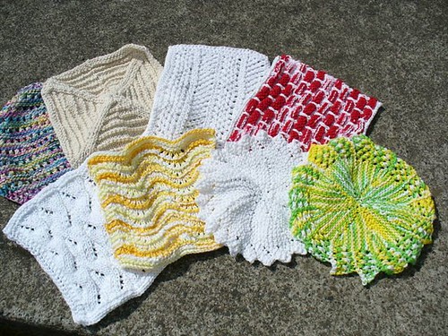 8 dishcloths ready for giving