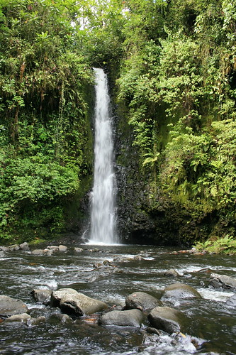 Waterfall Hike - waterfall 3 (vert)