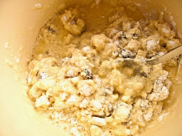 IMG_1197 Apple and raisin flour mixture for muffins