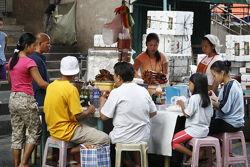  Divisoria, Manila streetside eatery, turo-turo, eating, market food Buhay Pinoy Philippines Filipino Pilipino  people pictures photos life Philippinen  菲律宾  菲律賓  필리핀(공화국)     