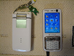 Docomo SH902i (Sharp) & SoftBank NK705 (Nokia N73)