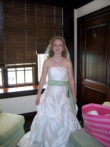 Elegant bridal gown by imatrukman
