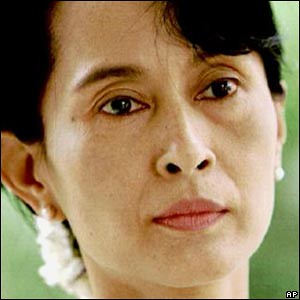 Aung San Suu Kyi to be awarded highest US civilian honour