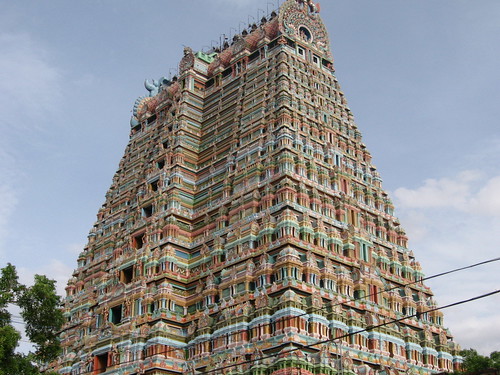 Srirangam Temple Gopuram by sowri.