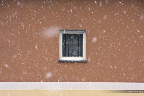 snow_and_window