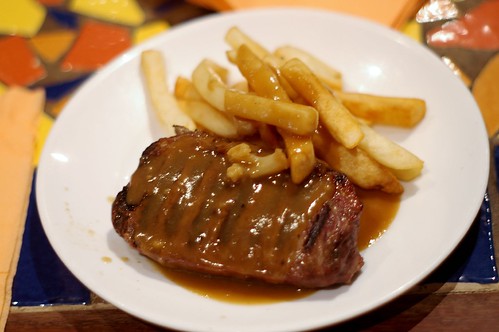 Collegians Wollongong - Wednesday $5 steak, chips and salad meal