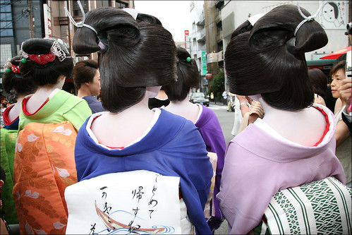 Awesome Fashion 2012 Awesome Traditional Asian Hairstyles