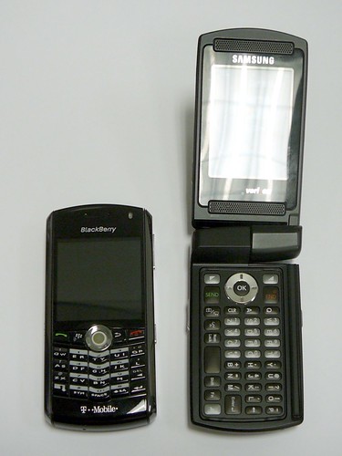 BlackBerry 8100 vs. Samsung SCH-u740 (1of3)