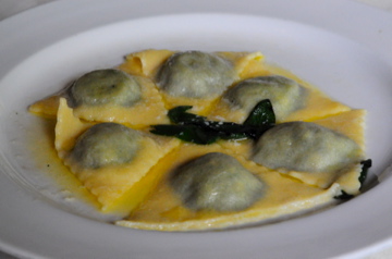 Ravioli with Spinach & Ricotta in Sage-Butter Sauce