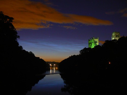 Noctilucent Clouds over the Wear