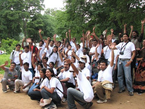 volunteers at the end of the cleanup drive 220907 muthathi
