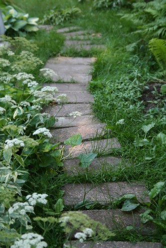 secret garden path