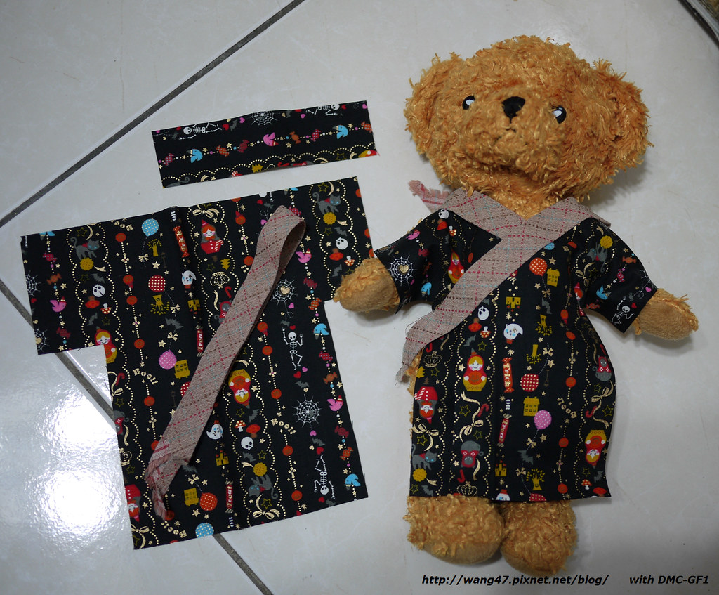 20101103-01幫小熊做和服
