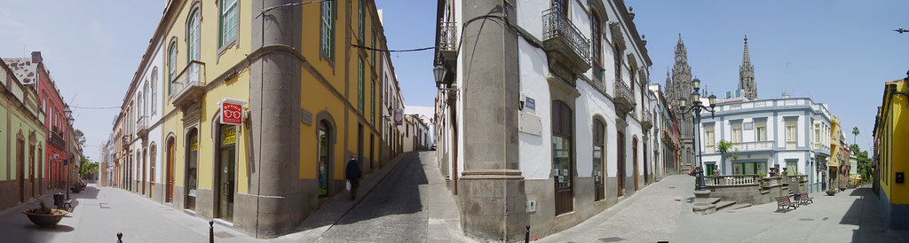 Esquina calle Gourié con San Juan. Arucas