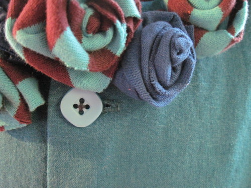 Button, Flowers