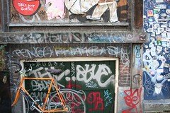 Bike and graffiti 2