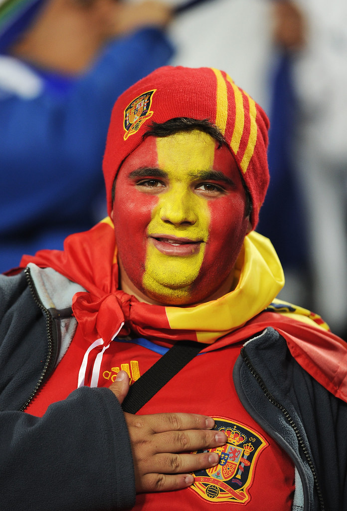 Las caras pintadas de los hinchas de España versus Honduras #esp #hon