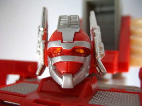 Robots In Disguise Close-Up
