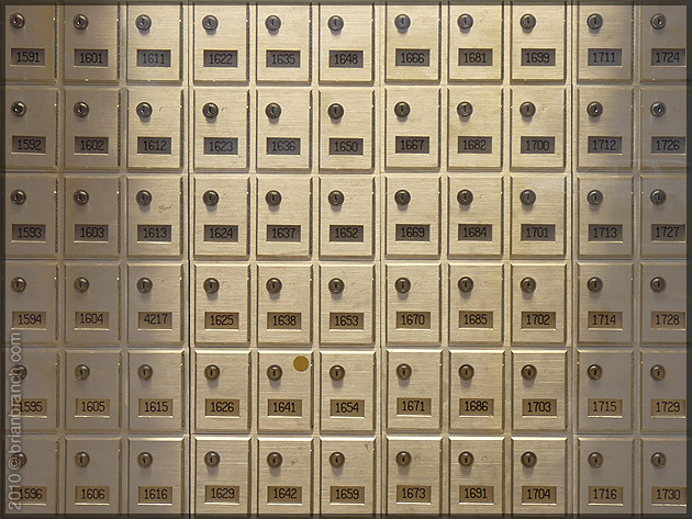 P1120502_mailboxes