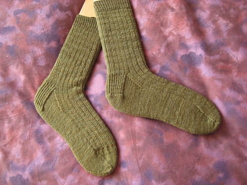 olive boy-socks