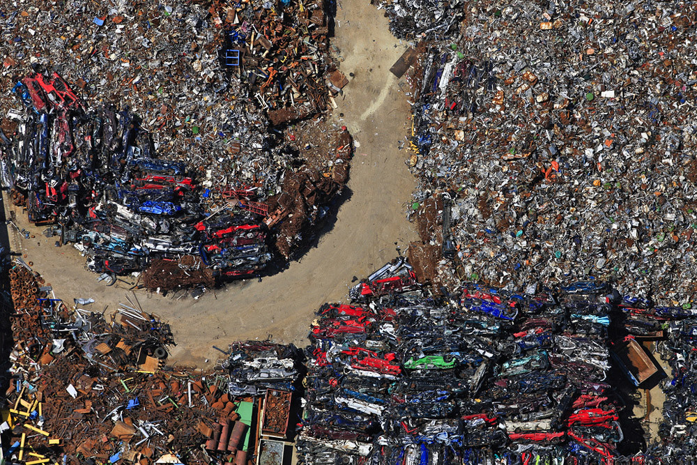 Luftbild vom Gelände einer Firma für Recycling, Halde von Altmetall