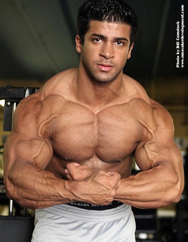 Download this Hunk Muscle picture