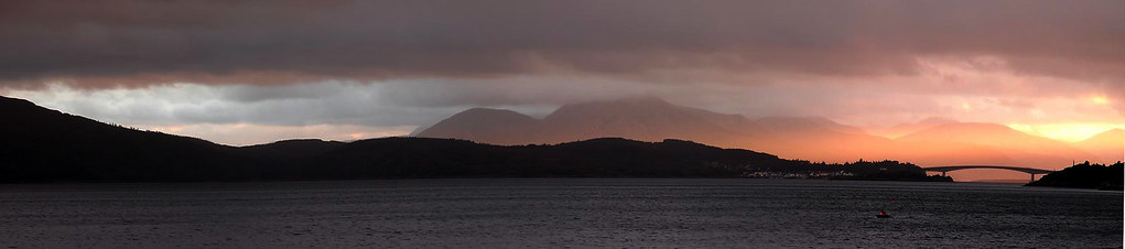 Isle of Skye from Auchtertyre 01