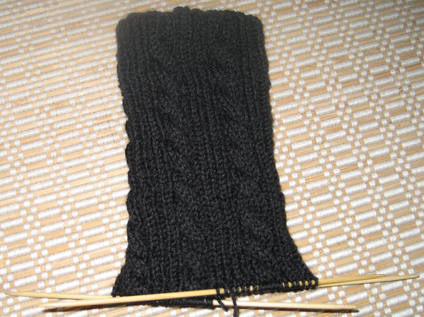 black_cable_sock