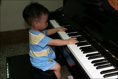 彥彈鋼琴09