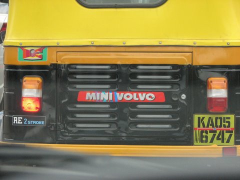 Mini Volvo 120907