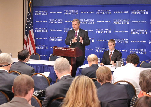 Agriculture Secretary Tom Vilsack Announces Renewable Energy Initiatives to Spur Rural Revitalization throughout the country.  Secretary Vilsack spoke of the Obama Administration’s effort to promoter production of fuel from renewable sources, create jobs and mitigate the effects of climate change.   The Secretary made these remarks at the National Press Club in Washington, DC, on Thursday, October 21, 2010. 