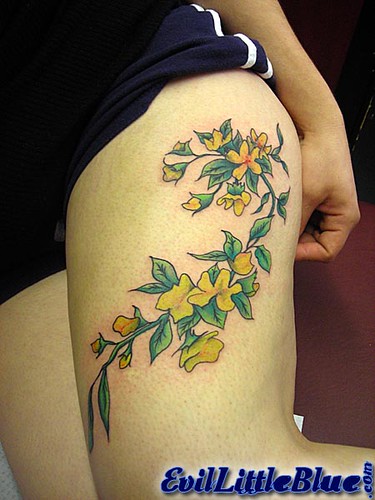 Flower Tattoos women Flower tattoos on women thigh