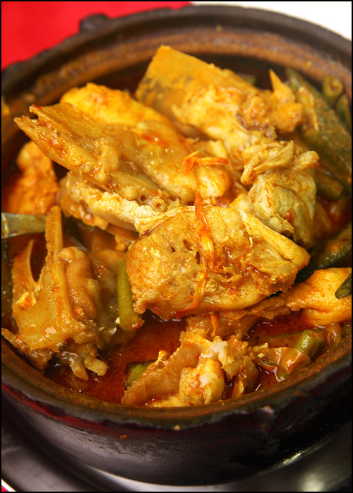 f4-fish-head-curry
