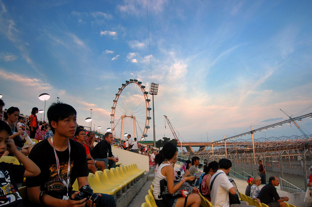 Guide to Watching F1 in Singapore: View From the Bay Grandstand Pictures http://wp.me/plUIs-Tm