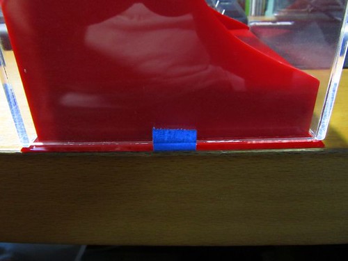 壓克力鏡面收藏盒-另用藍色膠帶固定.JPG