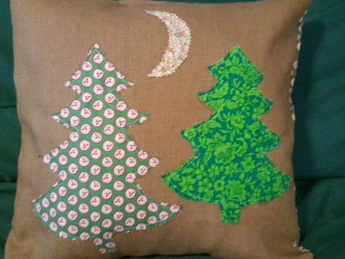 Holiday appliqued throw pillow
