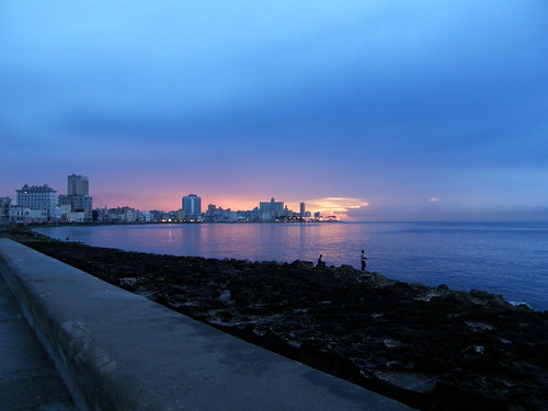 Atardecer en el Malecón de la Habana por copepodo.