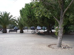 Estacionamento para bicicletas na praia da Marina, em Vilamoura