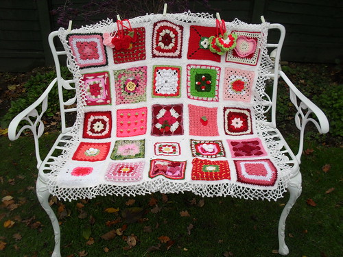I just love these pretty Squares. My favourite colour is pink....>