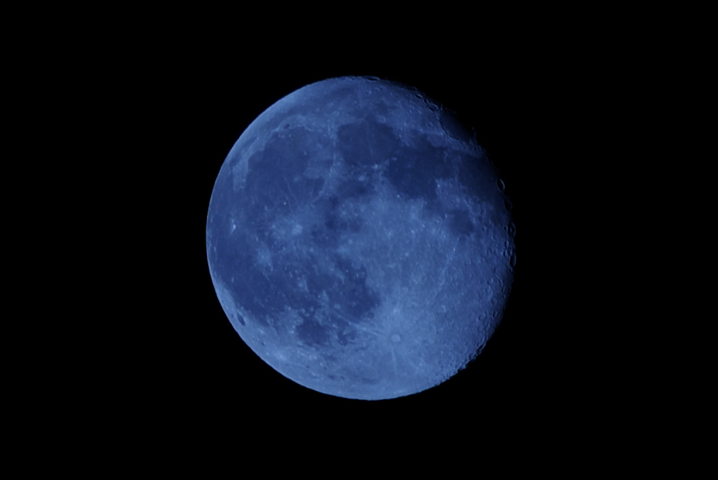 Moon Shot 4 - Blue Moon - IMGP4266