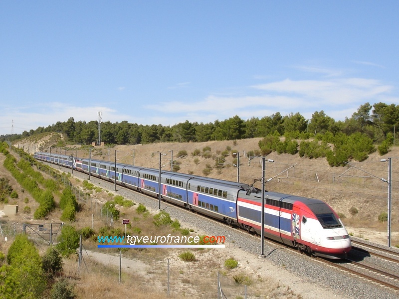 El TGV Duplex 288 con la decoración HSBC de partida para Avignon TGV