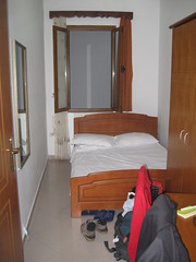 2010-5-albania-011-berat-hotel berati