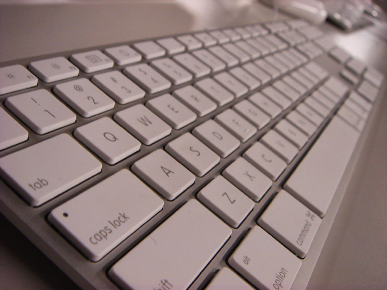 sleek new imac keyboard.