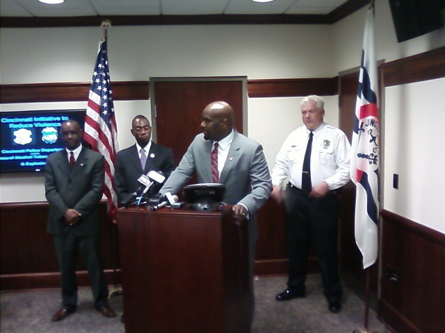 Cecil Thomas, Mayor Mark Mallory, an unidentified member of CIRV and Captain James Whalen announce the arrests of a gang of violent crack dealers.