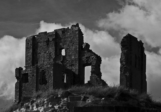 Corfe Castle - Copyright R.Weal 2009